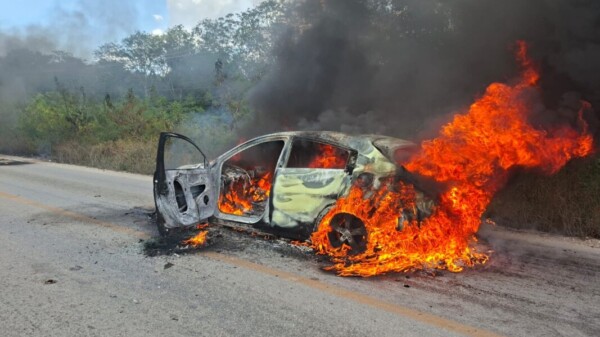 Reportan vehículos incendiados en Quintana Roo, tras el abatimiento de Nemesio Oseguera, ‘El Mencho’