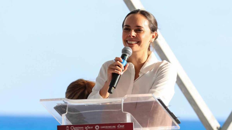 Ana Paty Peralta y Mara Lezama acompañan a 357 parejas en bodas colectivas 2026