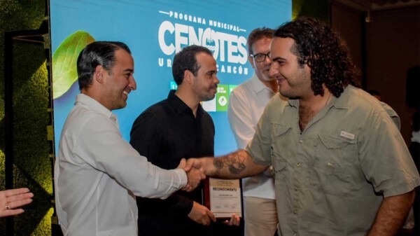 Reconoce ayuntamiento de BJ a quienes cuidan su agua y cenotes