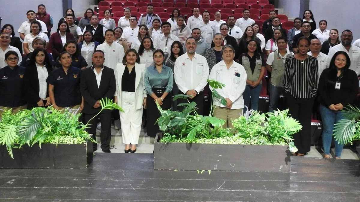 Presenta Ayuntamiento nuevas certificaciones para personal municipal