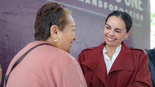 Ana Paty Peralta, cercana a ciudadanos en "Día del Pueblo"