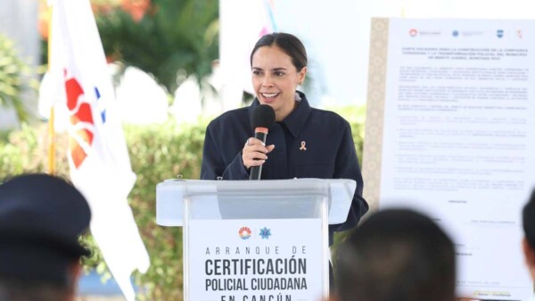 Trabajamos por crear una policía certificada para Cancún: Ana Paty Peralta