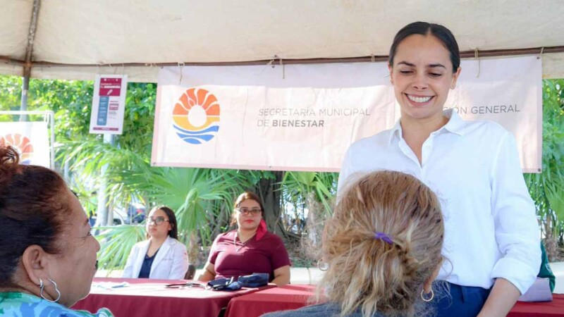 Invita Ana Paty Peralta a vacunarse contra el sarampión