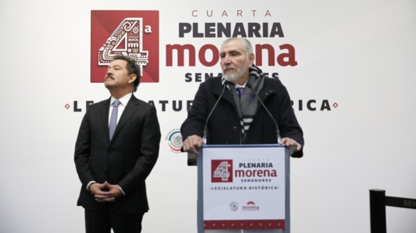 Renuncia Adán Augusto López a la coordinación del Grupo Parlamentario de Morena en el Senado