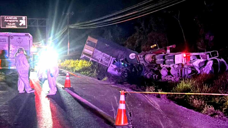 Choque mortal en el libramiento Mérida-Cancún deja dos fallecidos