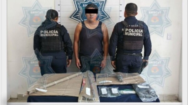 Policía Cancún detiene a un hombre en frustrado robo a una notaría