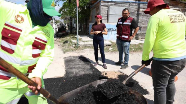 Atiende Servicios Públicos reportes ciudadanos de bacheo: Ana Paty Peralta