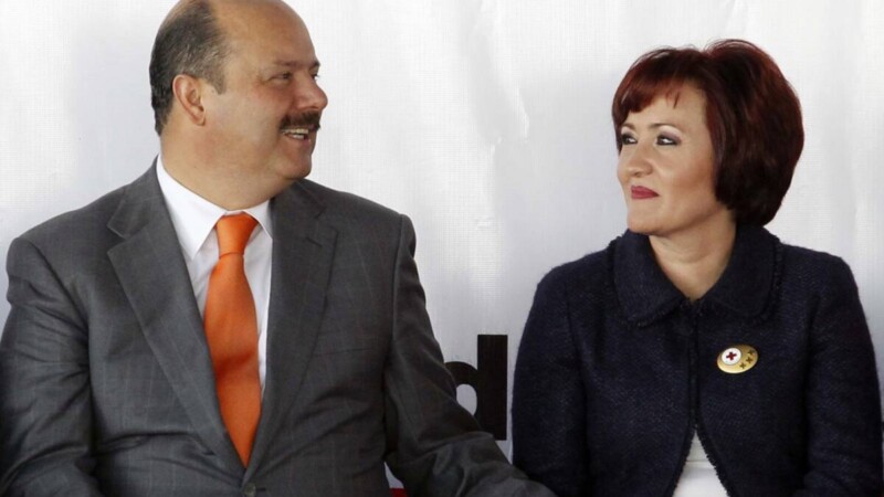 Detiene ICE a esposa de Duarte, Bertha Gómez