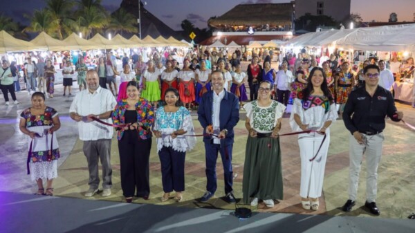 Invita Blanca Merari a disfrutar la Expo Faro Artesanal en Puerto Morelos