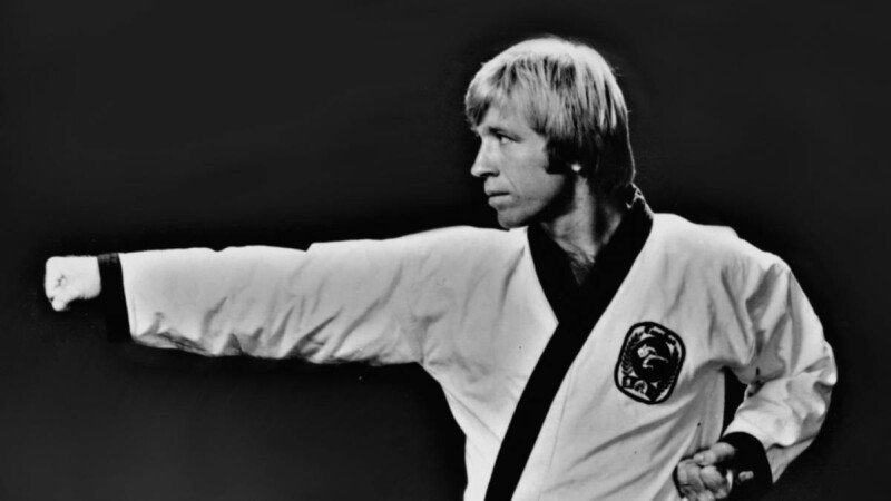 Chuck Norris es hospitalizado en Hawái