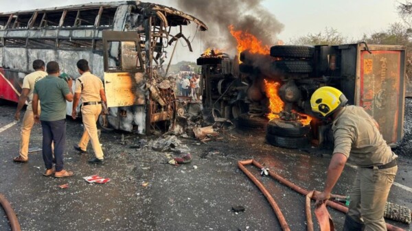 Trágico accidente en la India deja más de una decena de fallecidos