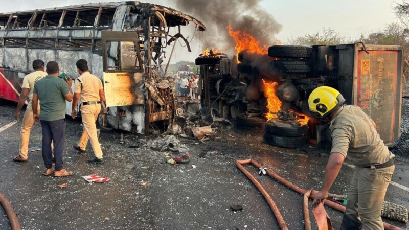 Trágico accidente en la India deja más de una decena de fallecidos