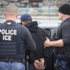 ICE a juicio por condiciones inhumanas contra migrantes