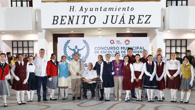 Premia Ana Paty Peralta a ganadores del Concurso Municipal de Escoltar Nivel Secundaria 2025-2026