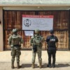 Aseguran armas, cartuchos, drogas y equipo táctico en cuatro cateos en el municipio de Lázaro Cárdenas