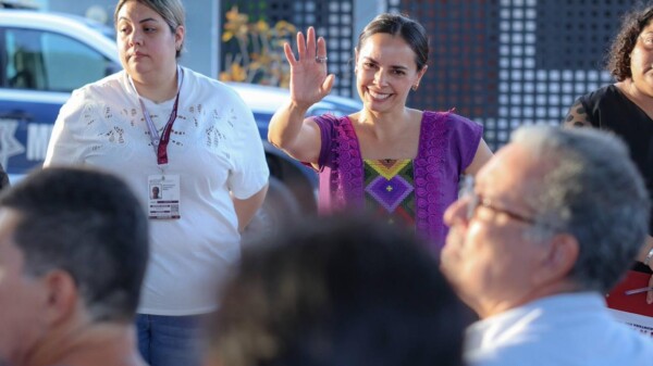 Ana Paty Peralta continúa estrechando la cercanía entre el gobierno y la comunidad