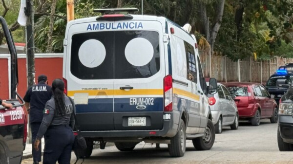 Alumno intenta entrar armado a una secundaria en la Supermanzana 94 de Cancún