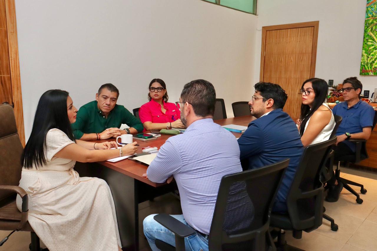 Avanza Puerto Morelos en la planeación de una movilidad sustentable y moderna: Blanca Merari; la presidenta municipal encabezó una reunión de trabajo donde se presentaron los lineamientos estratégicos para la elaboración del Programa Integral de Movilidad Urbana Sustentable (PIMUS).
