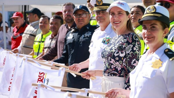 Atenea da banderazo de inicio al Operativo Vacacional de Semana Santa en Isla Mujeres