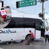 Autobús de transporte Del Valle embiste y arrastra a ciclista en Cancún