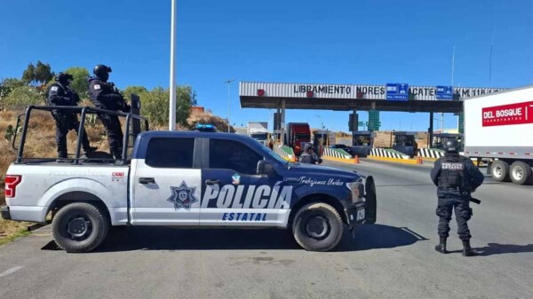 Ataque coordinado con drones explosivos y disparos sorprende a policía de Zacatecas