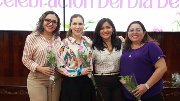 Atenea reconoce a colaboradoras del Ayuntamiento en el Día de la Mujer