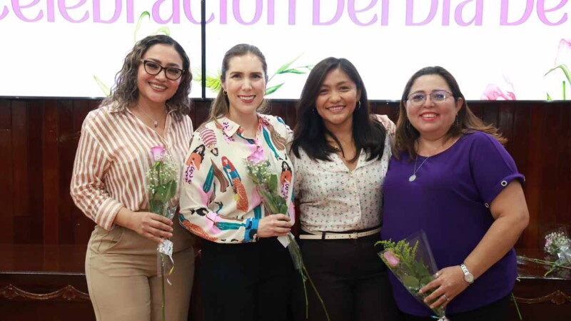 Atenea reconoce a colaboradoras del Ayuntamiento en el Día de la Mujer