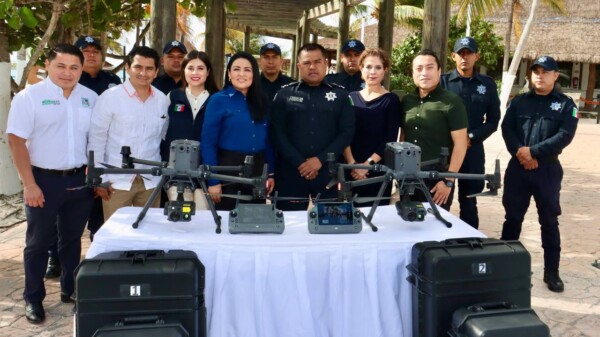 FORTALECEMOS LA SEGURIDAD DE PUERTO MORELOS CON DRONES Y LA CERTIFICACION DE 29 POLICIAS: BLANCA MERARI