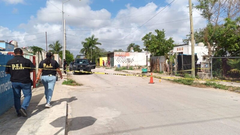 Balean a una persona en el fraccionamiento Encinos II en Kanasín