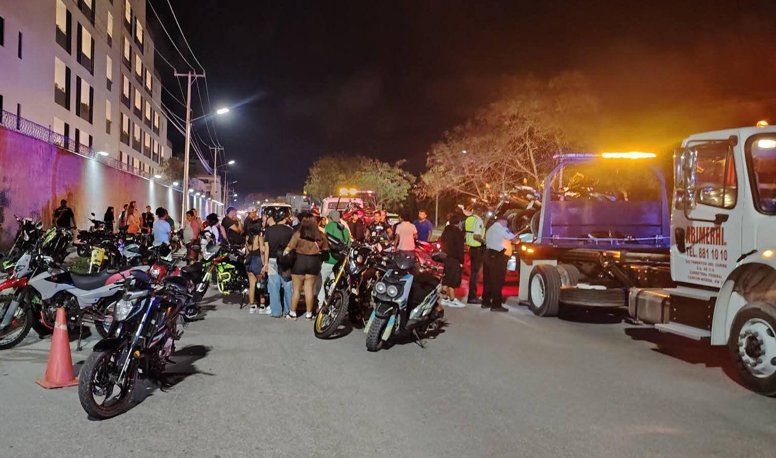 Operativo por rodada nocturna en Cancún deja más de 100 detenidos y motocicletas aseguradas