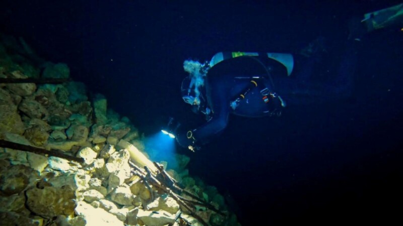 Cenote en Valladolid, Yucatán, resguarda evidencia de la Guerra de Castas