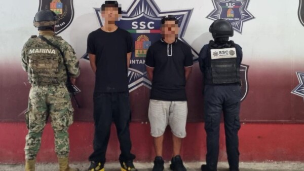 Aseguran en la Supermanzana 252 a dos menores en una moto robada