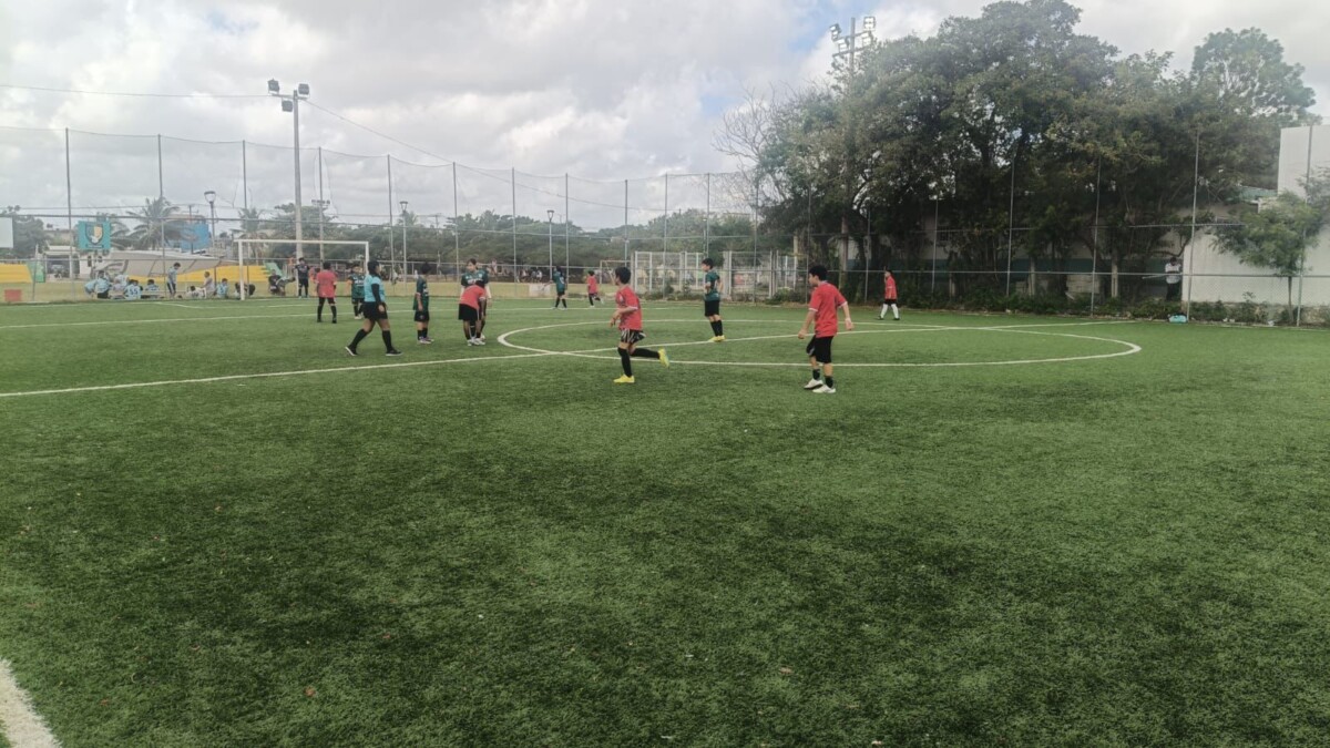 Cancún vive en sus canchas la fiesta mundialista