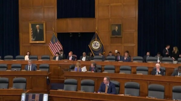 Amenazan congresistas de EU a México