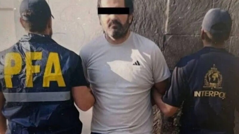 Marino huachicolero pedirá asilo político en Argentina