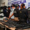 Aseguran arsenal, droga y explosivos a jefe criminal en Oaxaca