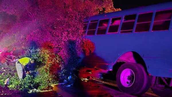 Dos personas fallecen en accidente carretero en Navolato, Sinaloa