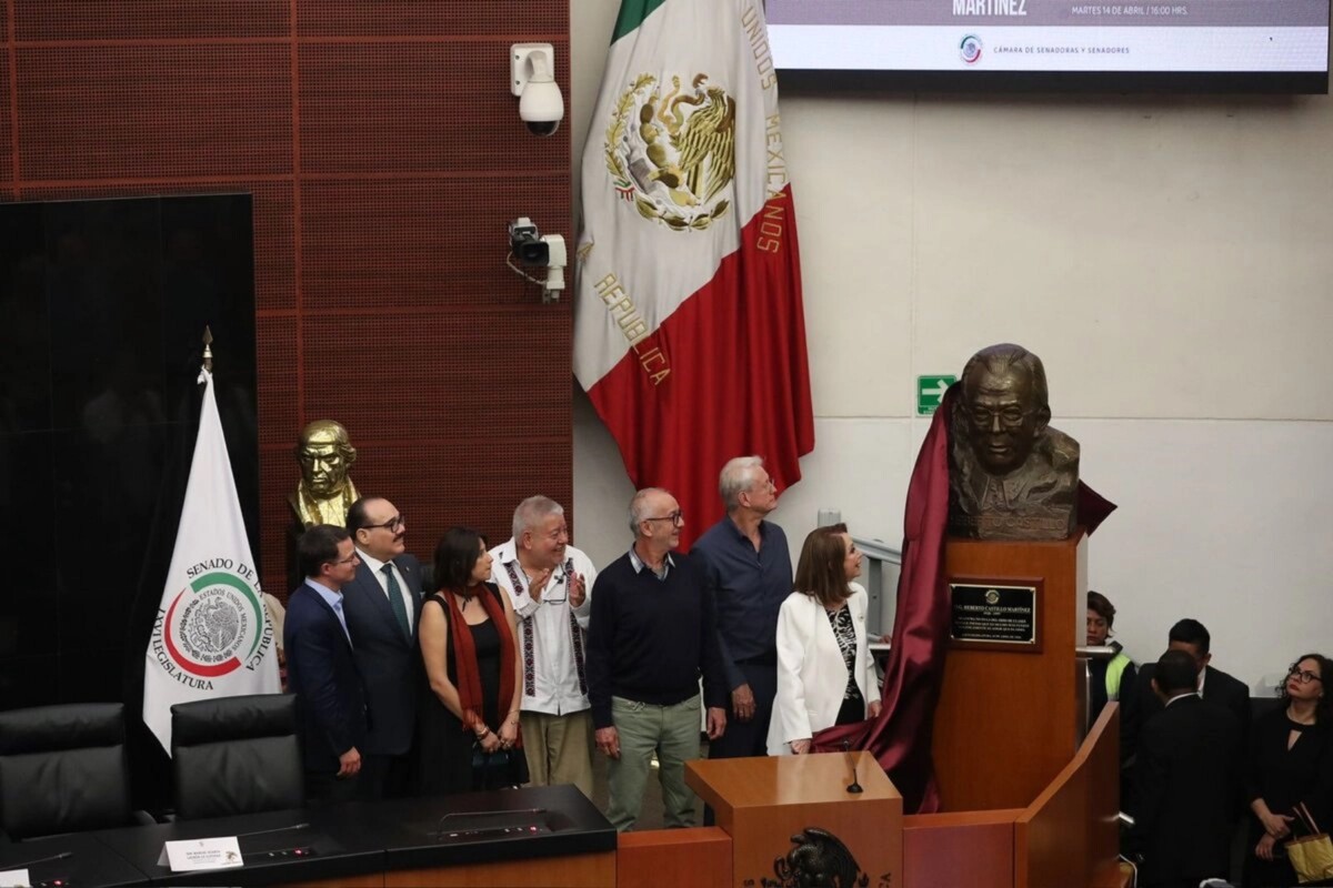 Heberto Castillo Martínez regresa al Senado