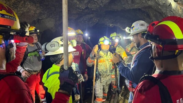 Localizan con vida a segundo minero en Rosario, Sinaloa