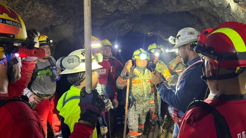 Localizan con vida a segundo minero en Rosario, Sinaloa
