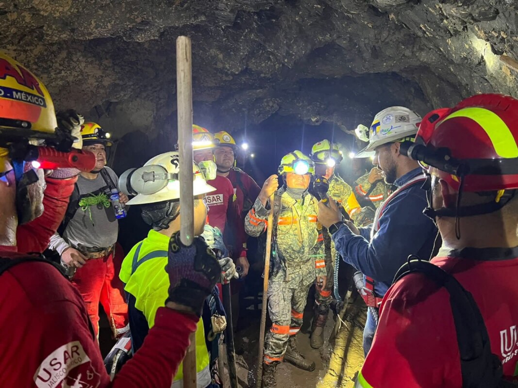 Localizan con vida a segundo minero en Rosario, Sinaloa