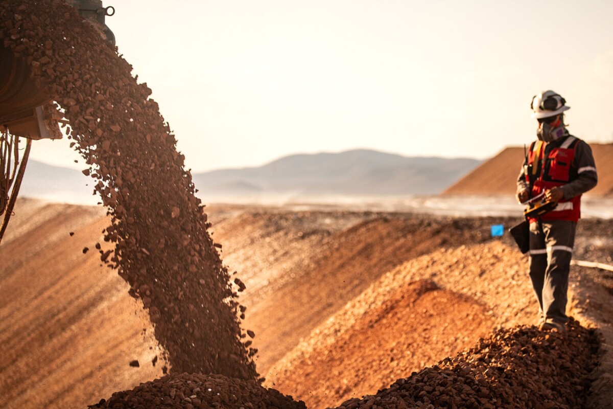 Minera Camino Rojo uso al narco contra sindicalizados