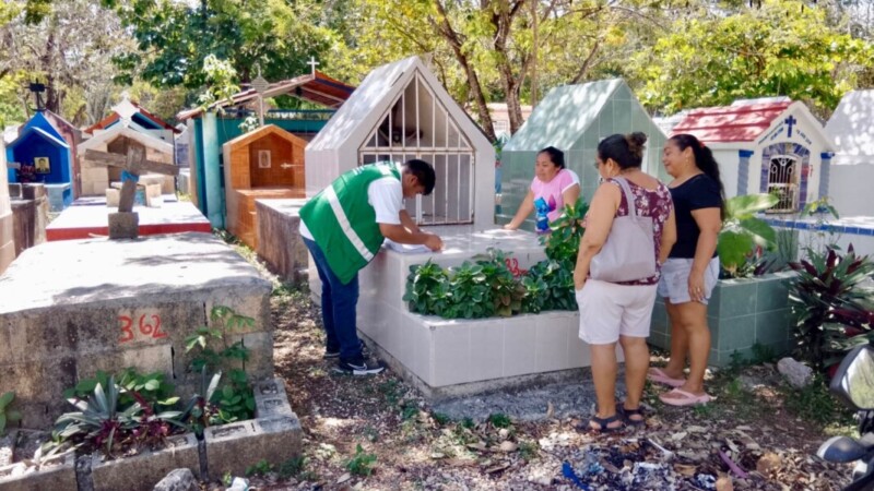 Actualiza gobierno de Puerto Morelos registro de tumbas en el panteón municipal