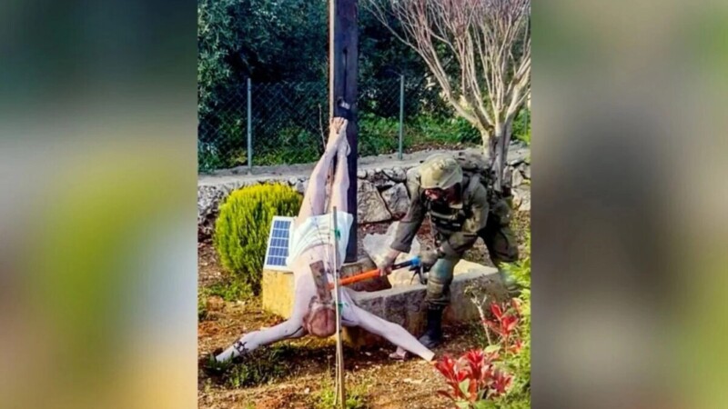 Soldado israelí destruye escultura de Cristo en Líbano