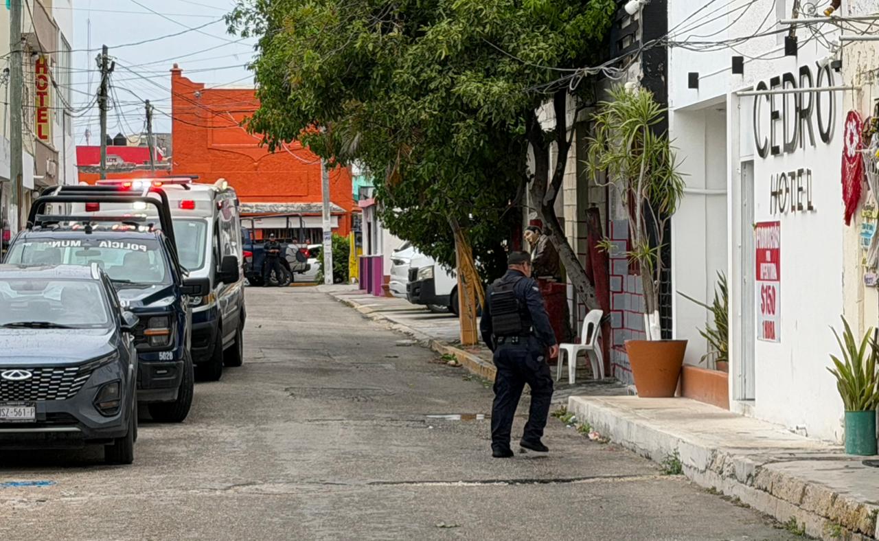 Investigan como feminicidio crimen en hotel del centro de Cancún