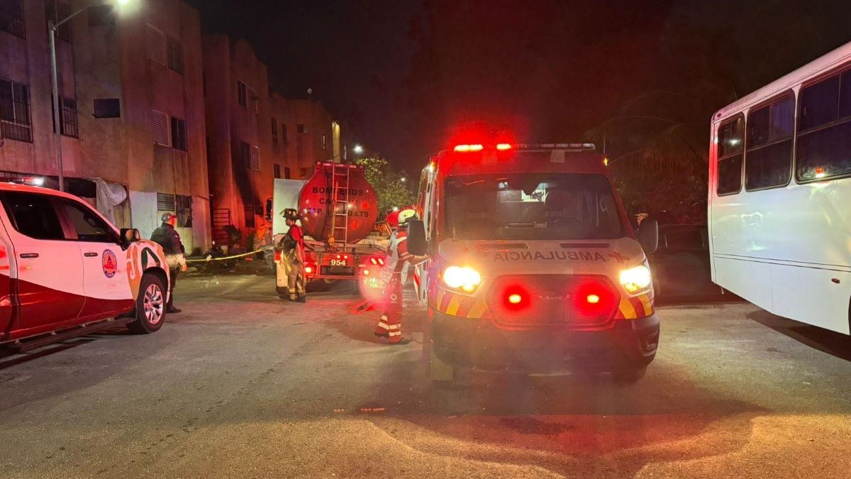 Fallece una mujer que resultó con graves quemaduras en un incendio en Paseos del Mar en Cancún