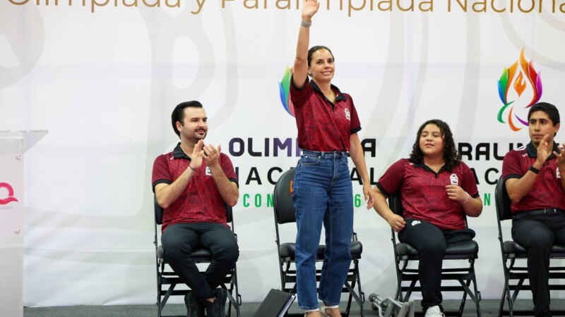 Abanderan Ana Paty Peralta y Mara Lezama a Delegación Quintana Roo para la Conade 2026