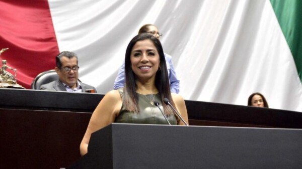 La salud no es un privilegio: Marybel Villegas impulsa reforma para proteger a las familias y poner fin a los abusos en seguros médicos