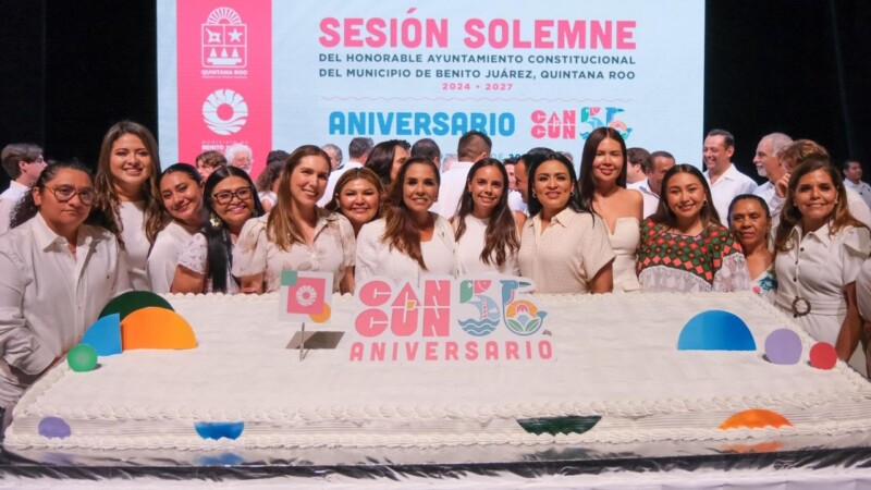 Asiste Blanca Merari a la conmemoración del 56 aniversario de Cancún