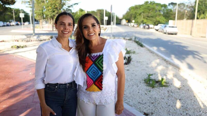 Inauguran Ana Paty Peralta y Nara Lezama nueva entrada a Cancún